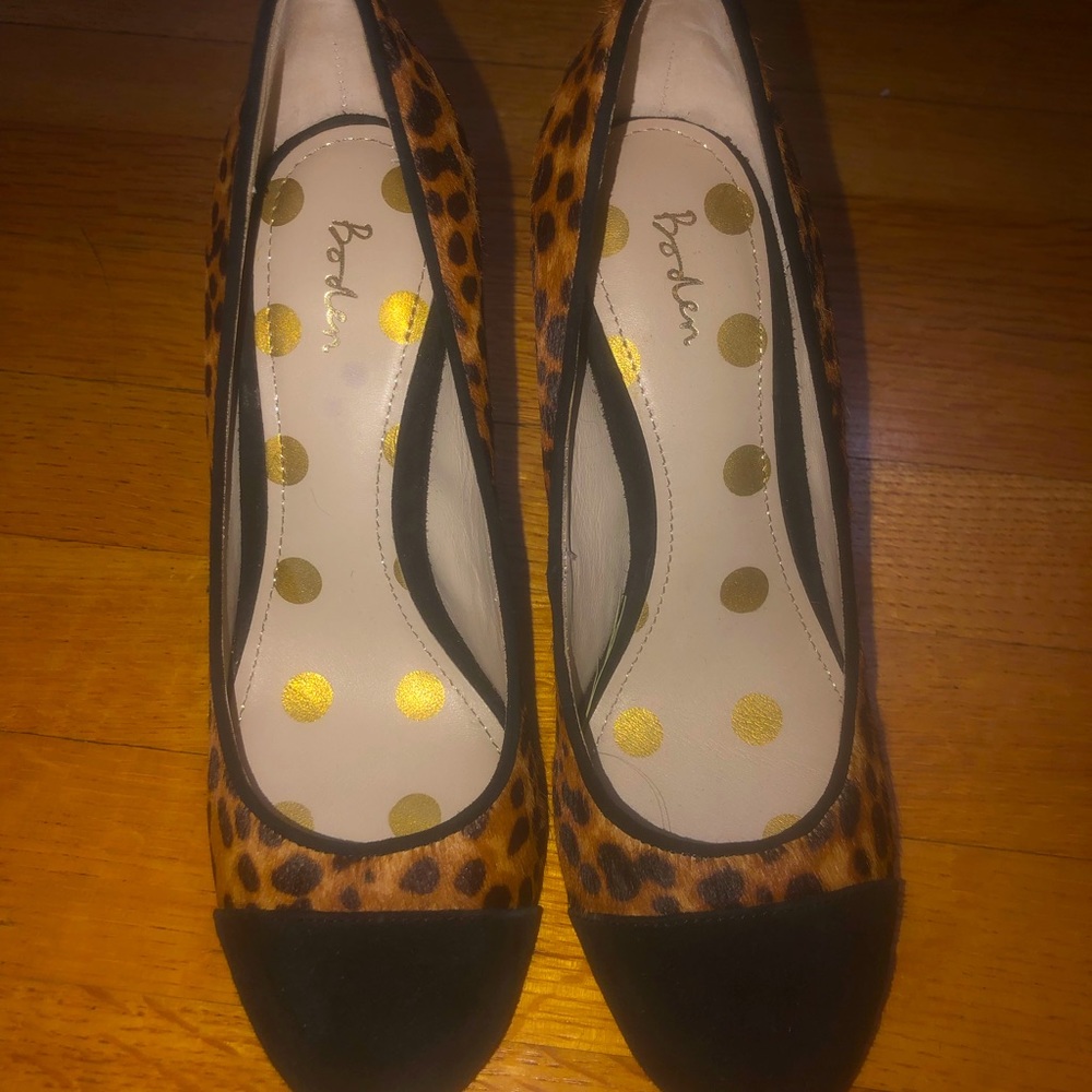 Boden 36 calf skin animal printed pumps. Stunning!